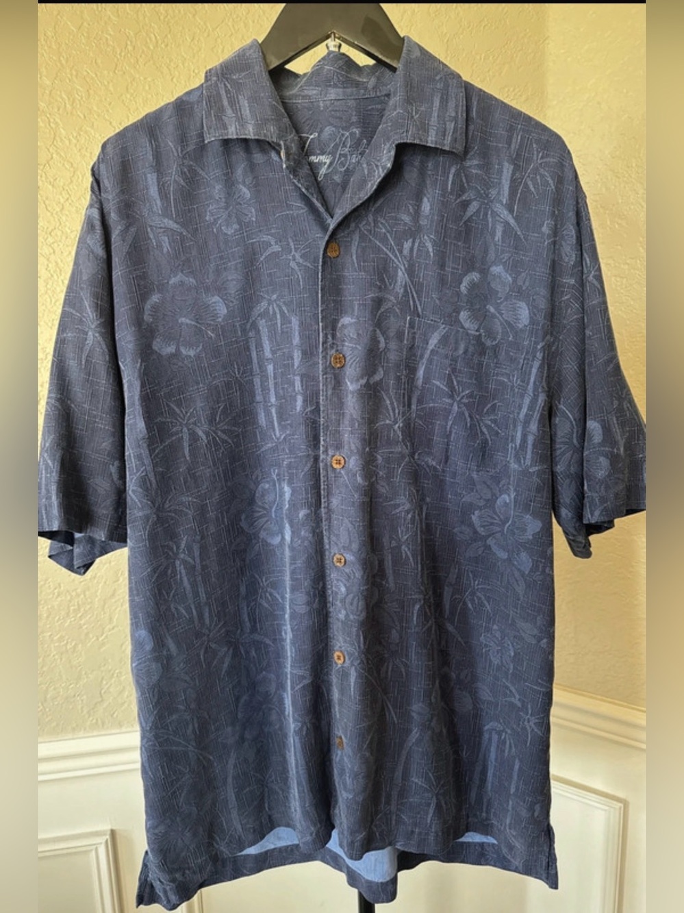 Tommy Bahama Navy Floral Camp-Collar Short-Sleeve Button-Down